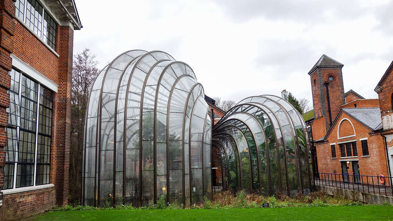 Visiting the Bombay Sapphire distillery